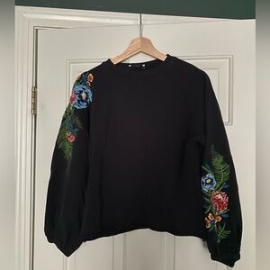 Zara floral embroidered sweatshirt, size S